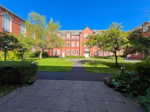 Photo 11- click for photo gallery